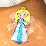 A Surgeon Turns Kids’ Scars Into Cartoon Characters to Help Them Forget About the Pain_5e2ec913f0f88.jpeg